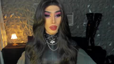 Snapshot of anitacruisze chatting on January 26, 12:22 pm Miss Ann online show from January 26, 12:22 pm