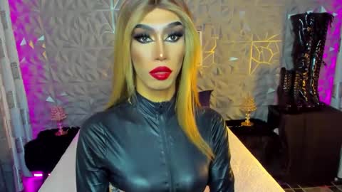 Snapshot of anitacruisze chatting on January 31, 2:07 pm Miss Ann online show from January 31, 2:07 pm