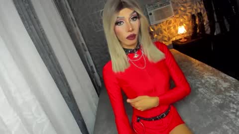 Snapshot of anitacruisze chatting on February 15, 7:06 pm Miss Ann online show from February 15, 7:06 pm