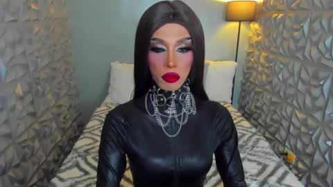 Snapshot of anitacruisze chatting on March 3, 10:20 pm Miss Ann online show from March 3, 10:20 pm