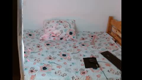 Snapshot of anitaturnerr chatting on February 19, 1:40 am anitaturnerr online show from February 19, 1:40 am