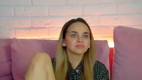 AnitaVenture online show from September 25, 4:32 pm