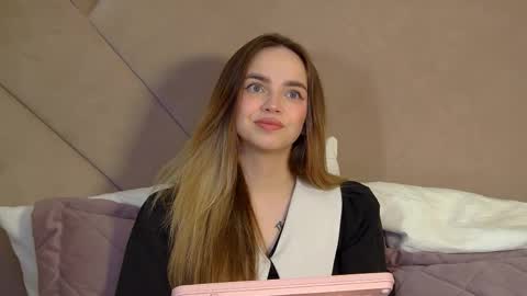 AnitaVenture online show from April 17, 4:26 am