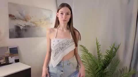 Anita online show from October 18, 4:30 pm