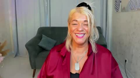 Snapshot of anittaharris chatting on October 10, 7:40 am anittaharris online show from October 10, 7:40 am