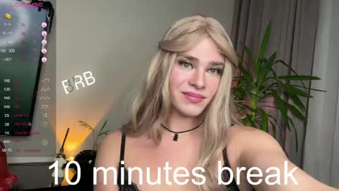 anjalin_sososok online show from March 23, 3:21 am