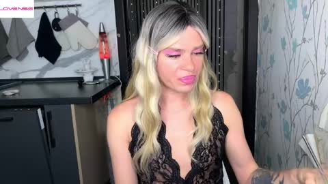 anjalin_sososok online show from May 27, 3:58 am