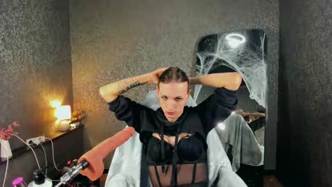 Snapshot of anjella_botton chatting on May 27, 6:27 pm Angel online show from May 27, 6:27 pm