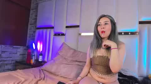 ANGEL AND TEFY online show from November 26, 6:09 pm