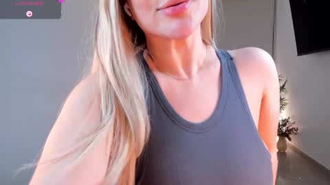 Ann online show from December 19, 1:01 am