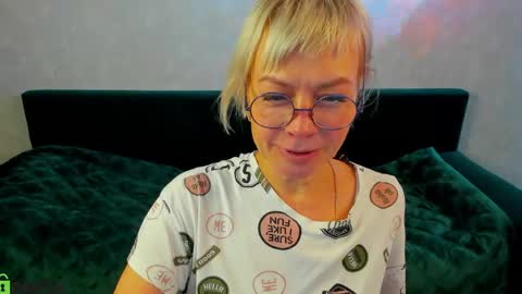 ann_annise online show from April 17, 7:44 am