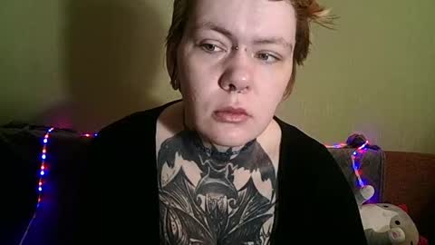 ann_lelala_ online show from February 18, 2:27 am