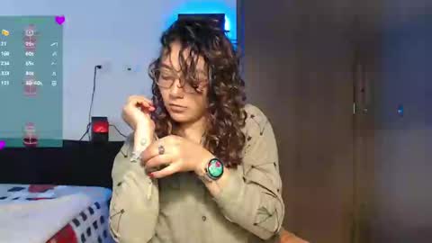 Anna online show from December 12, 3:37 pm