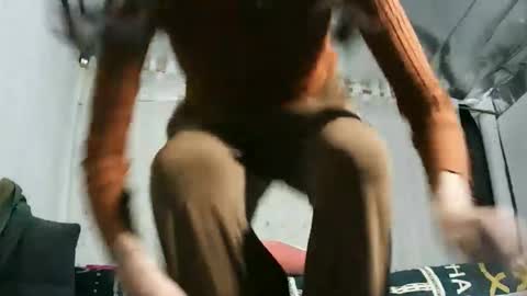 Snapshot of anna_ellen22 chatting on December 4, 2:48 pm anna_ellen22 online show from December 4, 2:48 pm