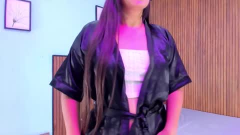 anna_eyes_ online show from October 22, 12:27 pm