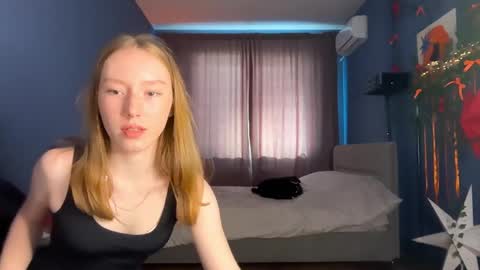 Anna online show from May 22, 1:39 pm