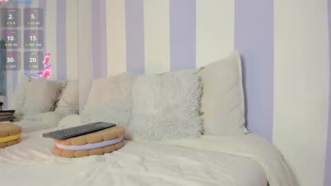 Ana Lucia online show from December 2, 4:07 am