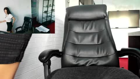 anna_nobel online show from April 23, 4:35 am