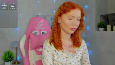 Snapshot of anna_patterson chatting on October 1, 11:22 pm Anna online show from October 1, 11:22 pm