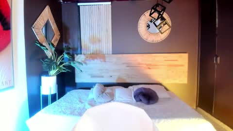 Snapshot of annaa_rose chatting on September 21, 3:41 am Anna online show from September 21, 3:41 am