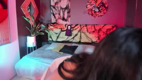 Snapshot of annaa_rose chatting on October 31, 3:18 am Anna online show from October 31, 3:18 am