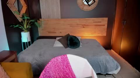 Anna online show from June 10, 3:18 am