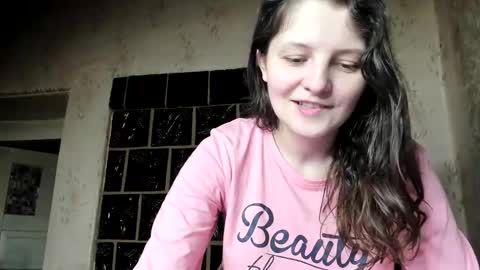 Snapshot of annaahcharm chatting on December 7, 2:31 am annaahcharm online show from December 7, 2:31 am