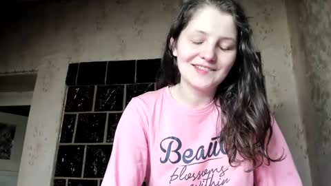 Snapshot of annaahcharm chatting on December 7, 5:59 am annaahcharm online show from December 7, 5:59 am