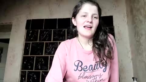 Snapshot of annaahcharm chatting on December 21, 3:03 am annaahcharm online show from December 21, 3:03 am