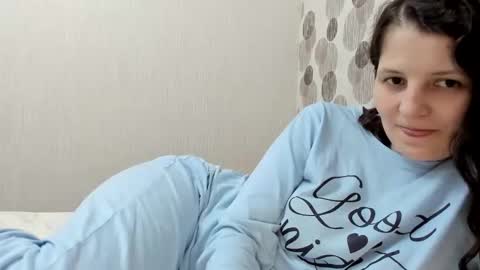 Snapshot of annaahcharm chatting on February 20, 6:13 pm annaahcharm online show from February 20, 6:13 pm