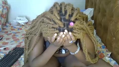 annabellapretty online show from February 19, 5:05 am