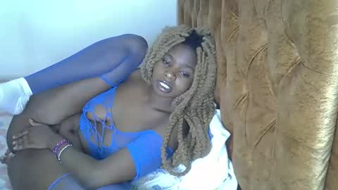 annabellapretty online show from October 15, 1:17 am