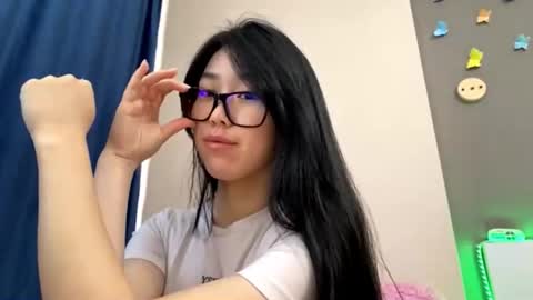 Aya  online show from October 16, 10:49 am