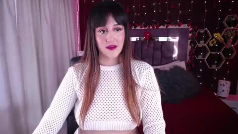 Snapshot of annabellegron chatting on December 25, 5:05 pm Anna online show from December 25, 5:05 pm