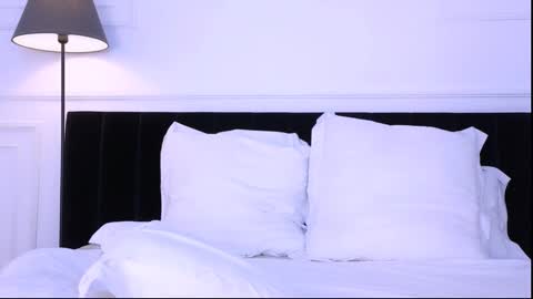 Snapshot of annabellelu chatting on November 18, 2:50 am AnnaBelle online show from November 18, 2:50 am