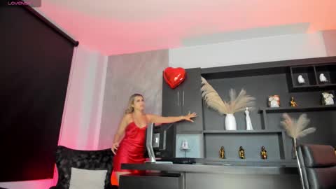 Anna Brooks  online show from February 14, 7:54 pm