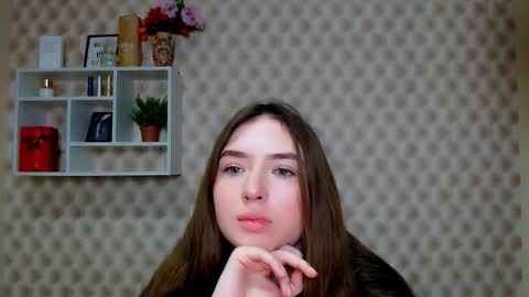 Anna online show from March 4, 8:42 am