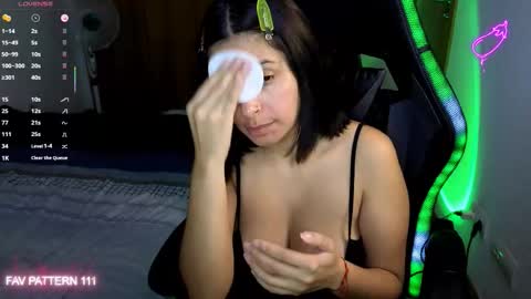 Snapshot of annadolll chatting on December 1, 9:20 pm OF twitter annadangerx pornhub online show from December 1, 9:20 pm