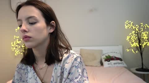 Snapshot of annaelys chatting on January 23, 12:35 am Anna online show from January 23, 12:35 am