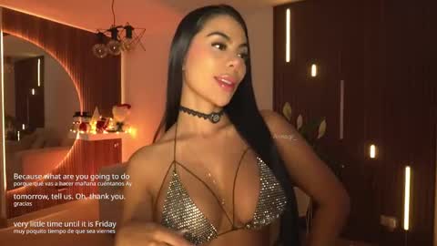 Snapshot of annagr_ chatting on December 5, 12:30 am Anita online show from December 5, 12:30 am