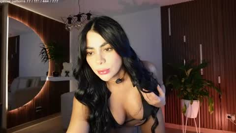 Snapshot of annagr_ chatting on June 13, 12:08 am Anita online show from June 13, 12:08 am