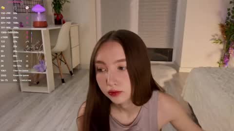 Holly Molly Im Polly online show from June 7, 7:06 pm