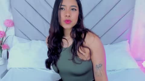 Snapshot of annaqueen_ chatting on February 10, 4:14 pm Anna online show from February 10, 4:14 pm