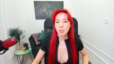 Anna online show from April 21, 11:16 am