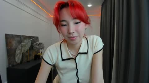 Anna online show from April 22, 11:12 am