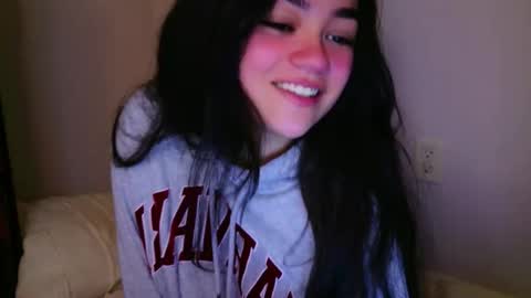 Snapshot of annatigarr chatting on October 15, 3:50 am meow online show from October 15, 3:50 am