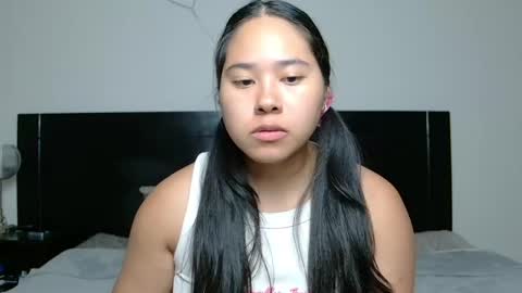 Snapshot of annaxnasty chatting on May 6, 11:32 pm Anna online show from May 6, 11:32 pm