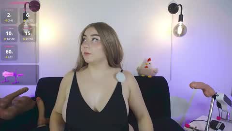 Snapshot of annays_love chatting on April 18, 8:29 am dani online show from April 18, 8:29 am