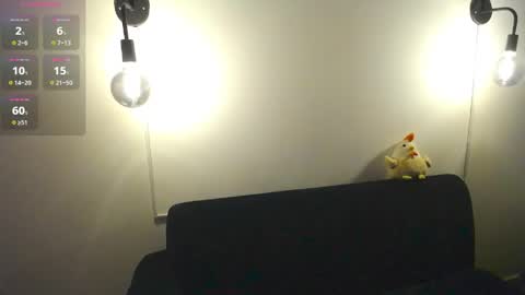 Snapshot of annays_love chatting on April 23, 2:24 am dani online show from April 23, 2:24 am