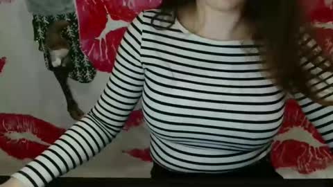 Bella online show from November 3, 6:09 pm